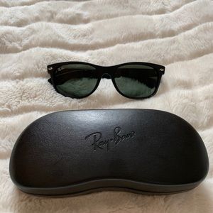 Ray ban new wayfarer classic sunglasses!
